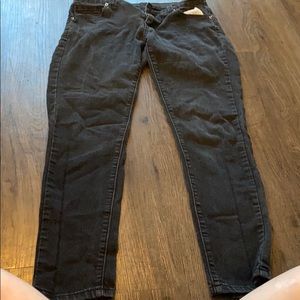 Black forever21 skinny jeans